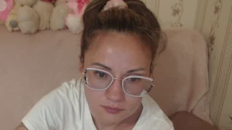 Snapshot of flowercandydoll1313 chatting on June 2026 08:18:01 PM say meow and send tip online show from June 2026 08:18:01 PM