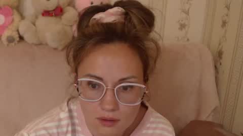 Snapshot of flowercandydoll1313 chatting on June 2026 03:07:01 PM say meow and send tip online show from June 2026 03:07:01 PM