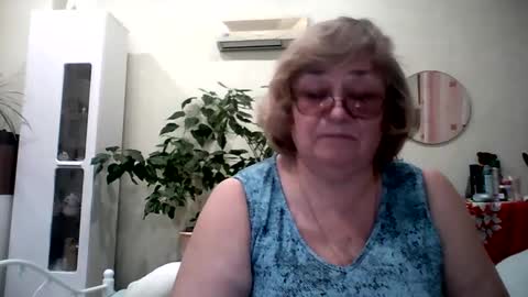 Flowerlower online show from February 2025 07:59:01 PM