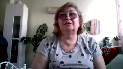 Flowerlower online show from February 2025 06:28:01 AM