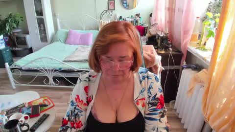Snapshot of flowerlover8 chatting on May 2026 11:51:02 AM Flowerlower online show from May 2026 11:51:02 AM