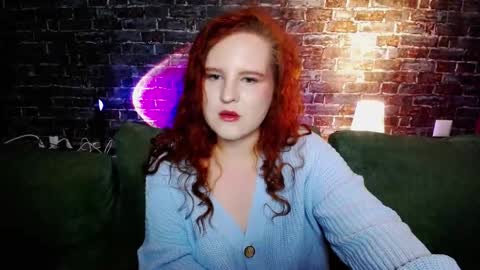 FlowerOfFreedom online show from December 2025 02:35:01 PM