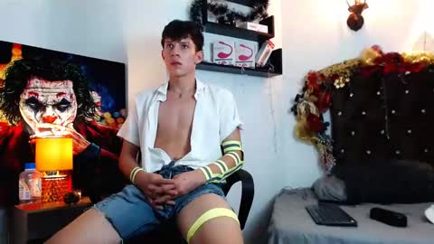 flowers109 online show from December 2024 11:03:01 PM