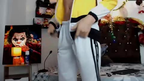 flowers109 online show from December 2024 09:47:02 PM