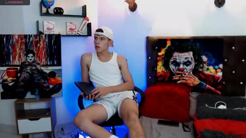 flowers109 online show from February 2025 10:53:02 PM