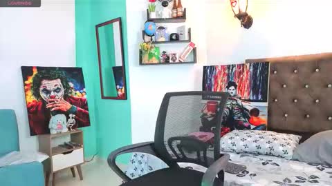 flowers109 online show from October 2025 10:18:02 PM