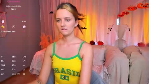 LilLisa online show from November 2025 03:47:02 PM