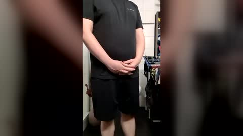 fluffybutt_ online show from June 2026 04:44:01 PM