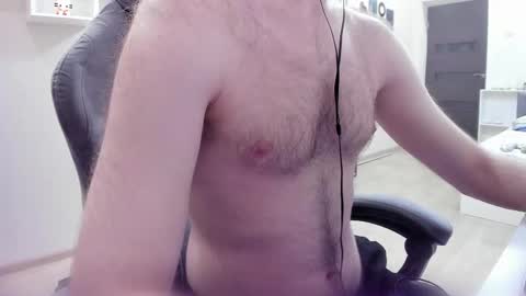 fluffycat  online show from March 2025 01:47:01 PM