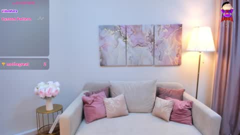 Lina online show from March 2026 11:43:01 PM