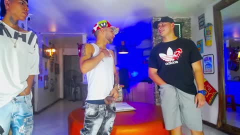 flyckers online show from December 2024 06:50:01 PM