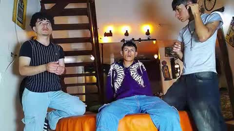 flyckers online show from November 2025 08:22:02 PM