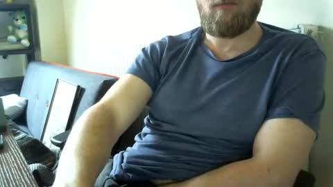 Snapshot of fns2011 chatting on February 2026 09:40:01 AM fns2011 online show from February 2026 09:40:01 AM