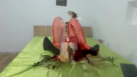 Amy online show from September 2025 03:01:01 PM