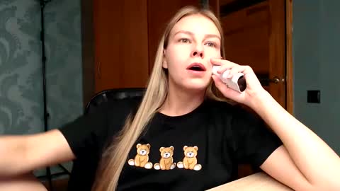 Molli  Ready for any play with you. Hottest show in pvt  Help a student earn big tokens  online show from February 2025 06:56:02 PM