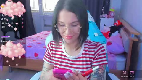 Snapshot of folinskaayaa chatting on May 2026 05:12:01 AM folinskaayaa online show from May 2026 05:12:01 AM