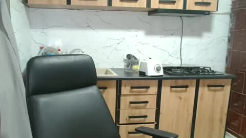 independent model online show from February 2025 12:46:01 AM