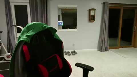 foodforcatfists online show from January 2026 04:17:01 AM