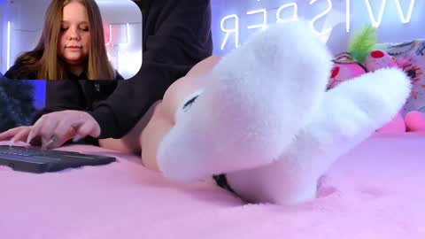 Snapshot of footfetish_baby chatting on January 2025 05:13:02 PM Molly online show from January 2025 05:13:02 PM