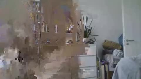 forest1989 online show from October 2025 09:39:02 AM