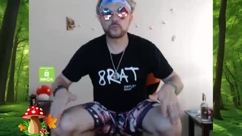 Snapshot of forest_brat chatting on February 2025 04:25:02 AM forest brat online show from February 2025 04:25:02 AM