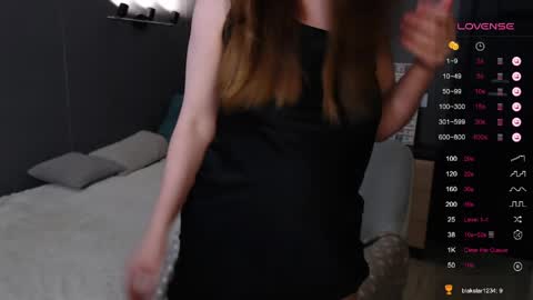Julia online show from May 2026 03:41:02 PM