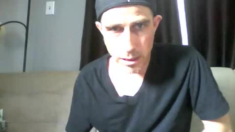 fouraide42 online show from February 2025 05:04:01 PM