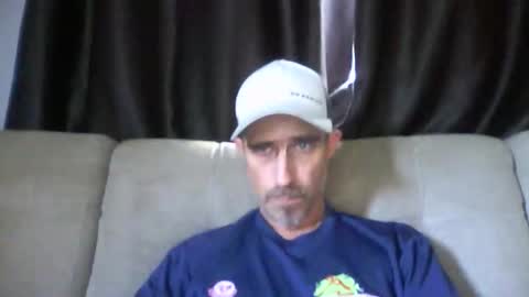 fouraide42 online show from December 2025 06:37:02 PM