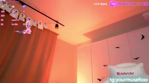 fox_muses online show from November 2025 10:52:02 PM