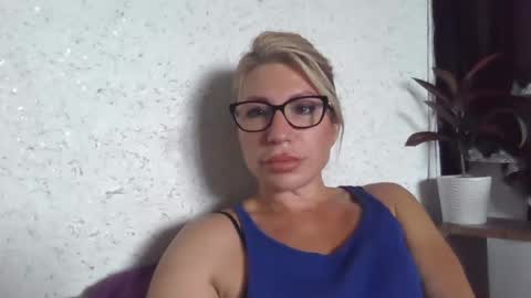 fox_red_lady7 online show from September 2025 05:55:02 AM