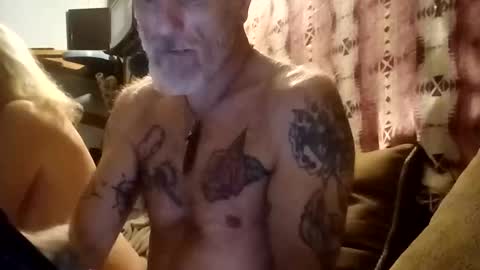 Snapshot of foxbodydave chatting on February 2026 10:32:01 AM foxbodydave online show from February 2026 10:32:01 AM