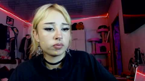 Snapshot of foxbunny_xd chatting on June 2026 01:58:02 AM foxbunny_xd online show from June 2026 01:58:02 AM