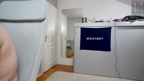 Snapshot of foxeslovefoxes chatting on December 2024 02:24:02 PM CUSTOM PHOTOS AND VIDEOS - online show from December 2024 02:24:02 PM