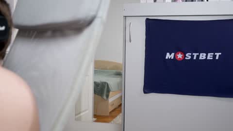 Snapshot of foxeslovefoxes chatting on December 2024 12:16:01 PM CUSTOM PHOTOS AND VIDEOS - online show from December 2024 12:16:01 PM