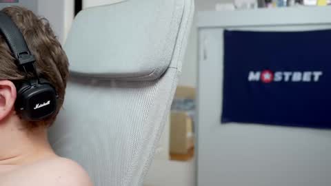 Snapshot of foxeslovefoxes chatting on December 2024 12:55:02 PM CUSTOM PHOTOS AND VIDEOS - online show from December 2024 12:55:02 PM