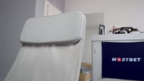 Snapshot of foxeslovefoxes chatting on December 2024 12:12:02 PM CUSTOM PHOTOS AND VIDEOS - online show from December 2024 12:12:02 PM