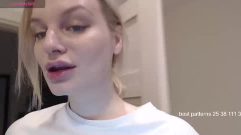 i am your baby Alien  online show from December 2025 09:56:02 PM