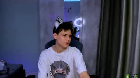 Foxicfu online show from February 2025 03:38:01 PM