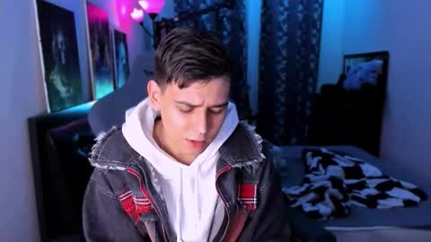 Foxicfu online show from September 2025 02:11:01 PM