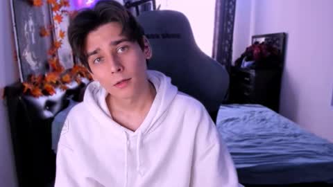 Foxicfu online show from December 2025 08:55:02 AM