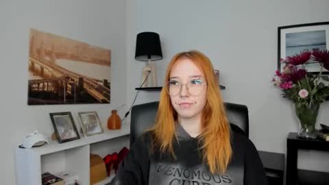 Snapshot of foxsonya chatting on May 2026 05:24:02 AM Sonya online show from May 2026 05:24:02 AM