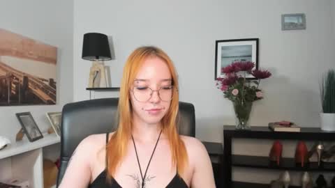 Snapshot of foxsonya chatting on June 2026 05:47:01 AM Sonya online show from June 2026 05:47:01 AM