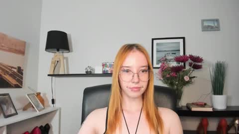 Snapshot of foxsonya chatting on June 2026 05:41:02 AM Sonya online show from June 2026 05:41:02 AM