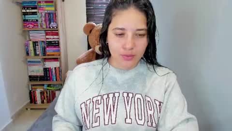 Snapshot of foxwen chatting on July 2026 03:05:01 PM wen. online show from July 2026 03:05:01 PM