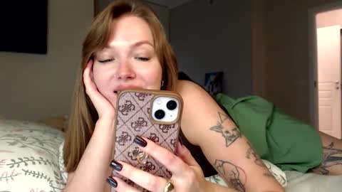 Cindy online show from October 2025 07:44:02 PM