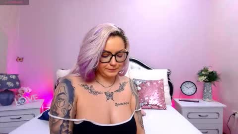 Clarise online show from February 2026 08:04:01 PM