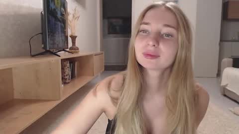 Snapshot of foxy0990 chatting on January 2025 01:32:02 PM Maria online show from January 2025 01:32:02 PM