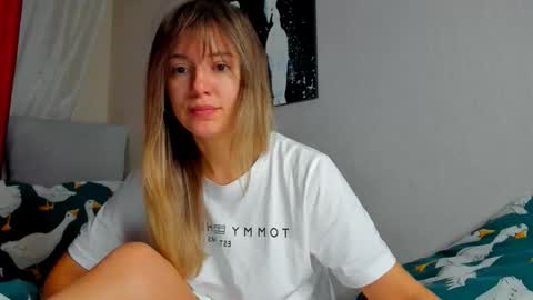 Foxy online show from November 2025 12:13:02 AM