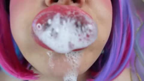 Miss Evans online show from March 2026 06:24:01 PM