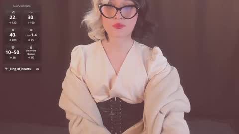 Snapshot of foxy_jpg chatting on February 2025 09:33:02 PM Sue online show from February 2025 09:33:02 PM